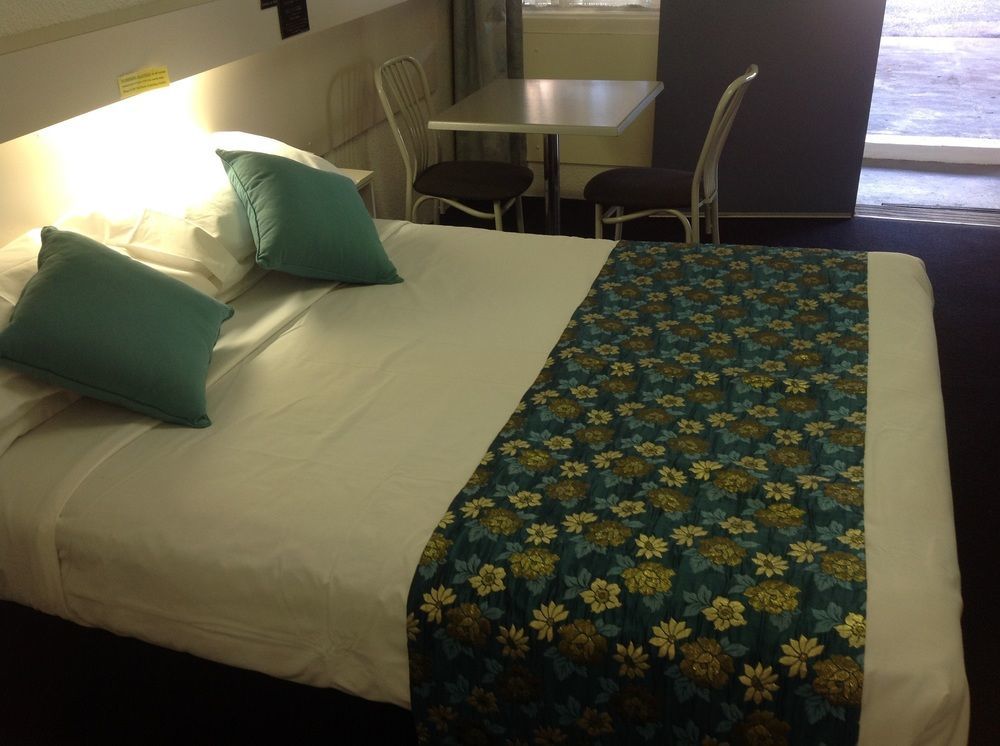 Balonne River Motor Inn Saint George Esterno foto